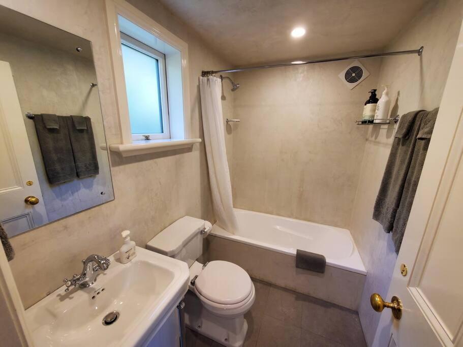 Hotel Tiny House In The Sky Dunedin Exterior foto